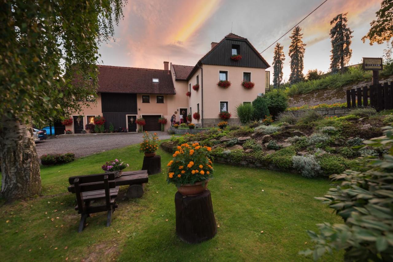Apartmany Adrspach " U Kozaru " Teplice nad Metují Extérieur photo